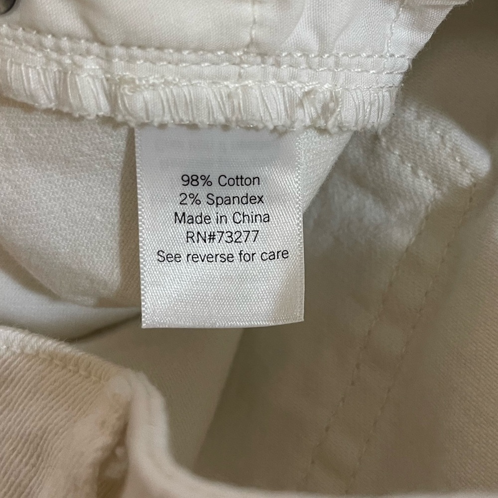 Women’s SO white balloon high rise frayed ankle jeans- size 9 - Picture 4 of 4